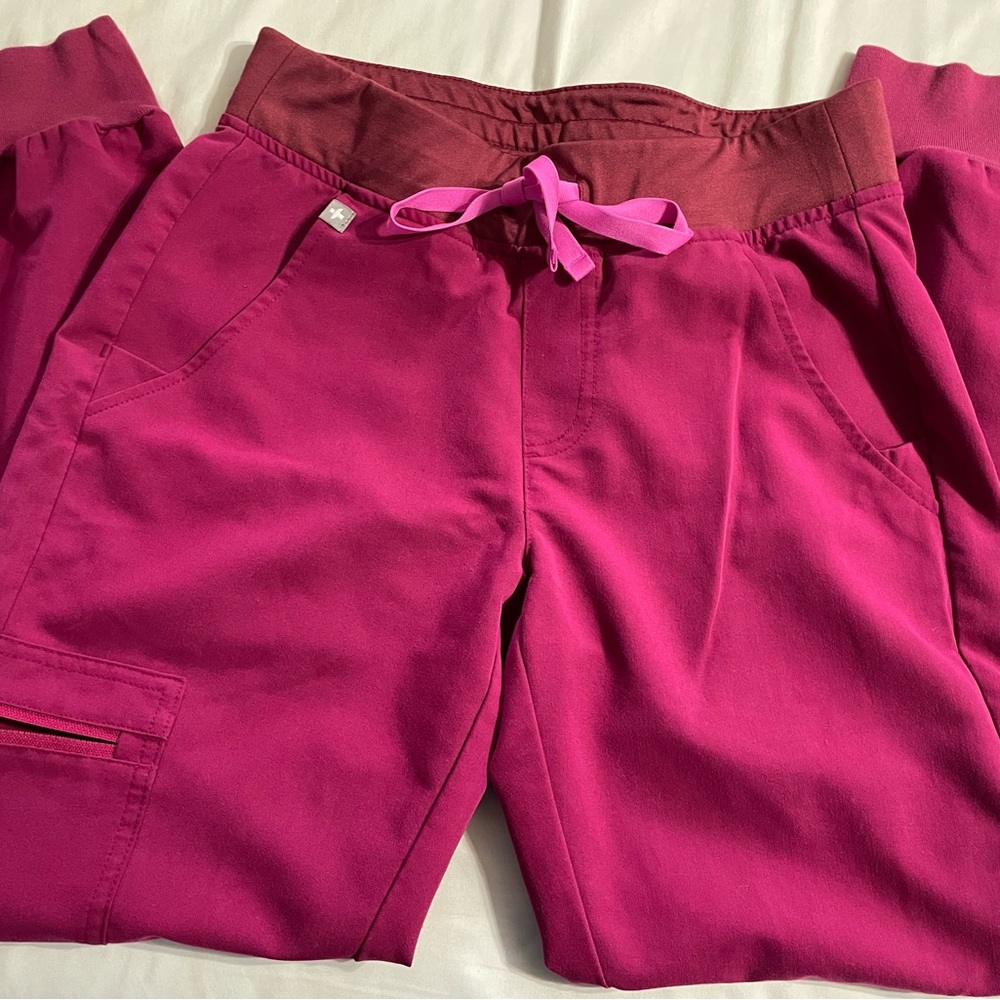 Figs XS Zamora Petite pants Dark Magneta